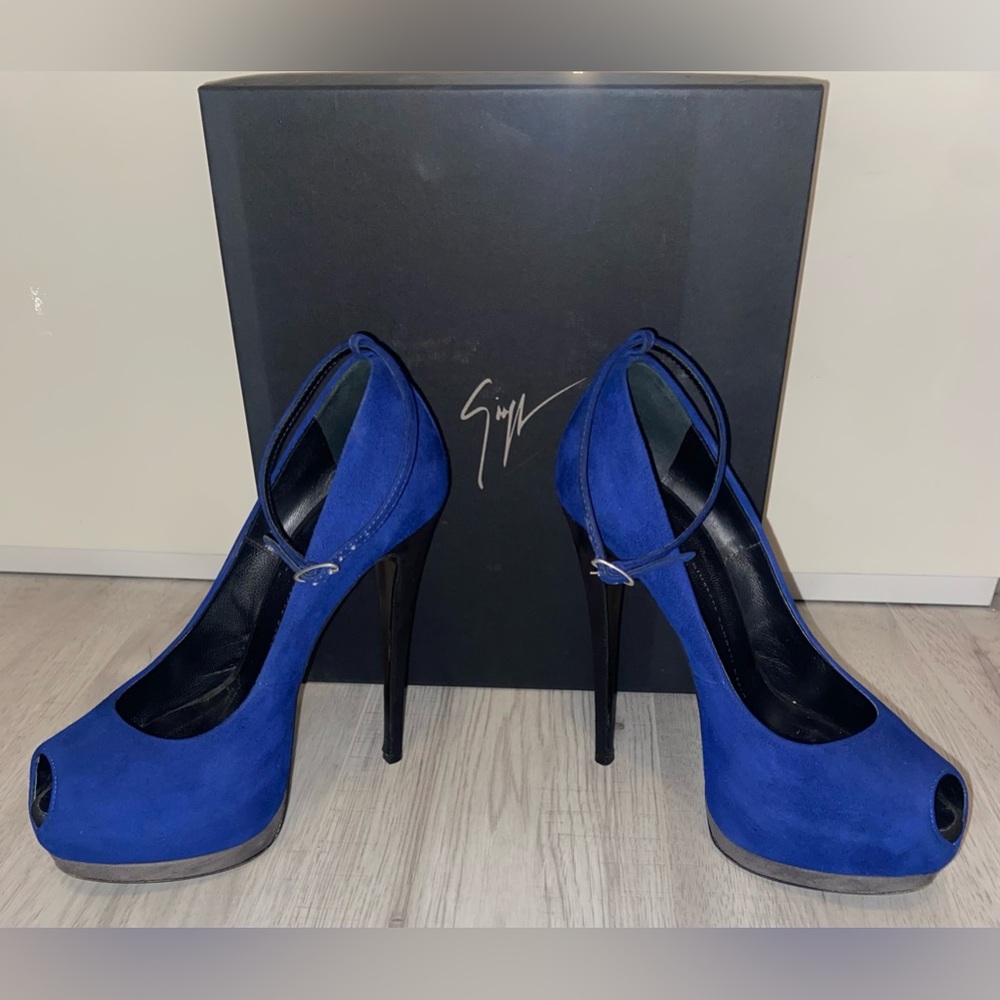 Giuseppe Zanotti Peep-toe Suede Platform Stilettos Ankle Buckle Size 37.5